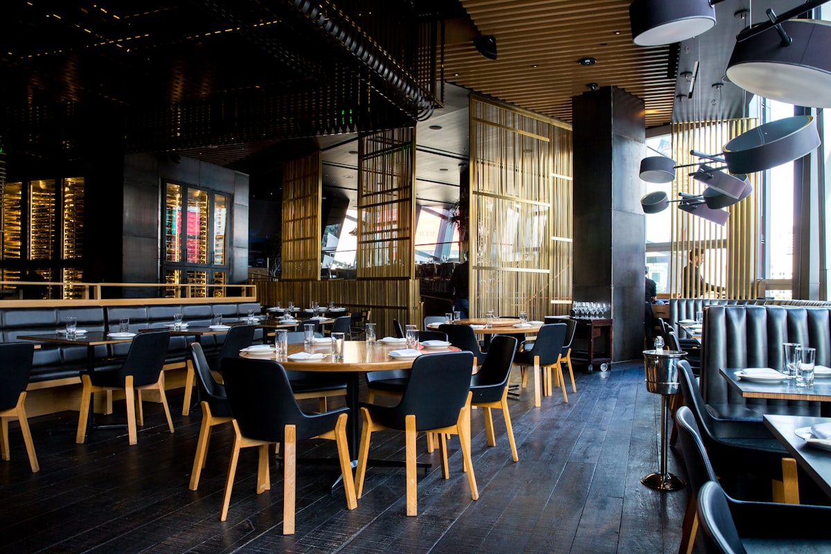 La Roca Contemporary Dining